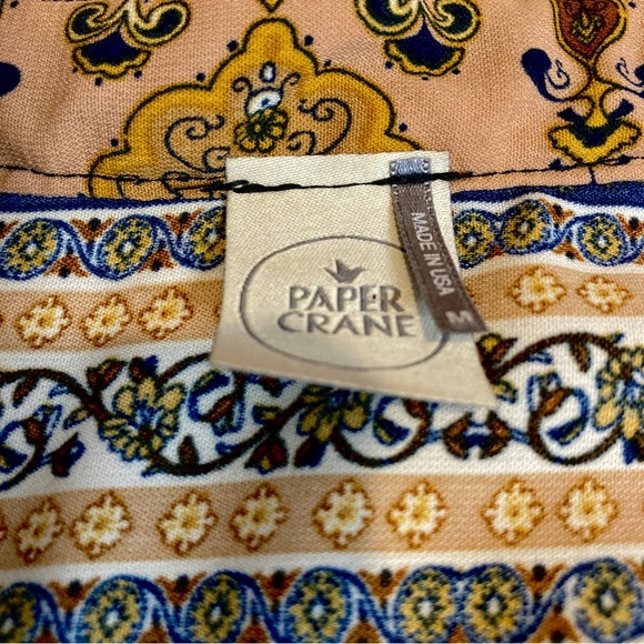 Paper Crane Medallion Print Long Sleeve V-Cut Neckline Tunic - Size M - Picture 6 of 6